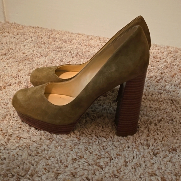 Nine West DarkTan Suede Women's Pumps Size 8.5 (Bin 12) - Picture 3 of 12